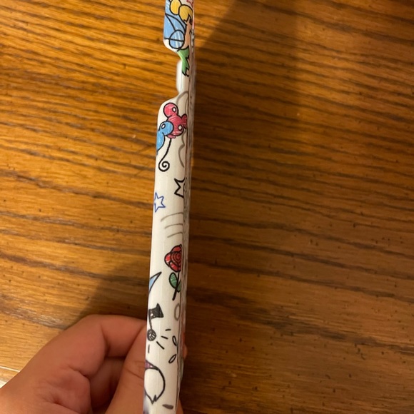 Dooney&Bourke x Disney iPhone 8 case - Picture 3 of 6